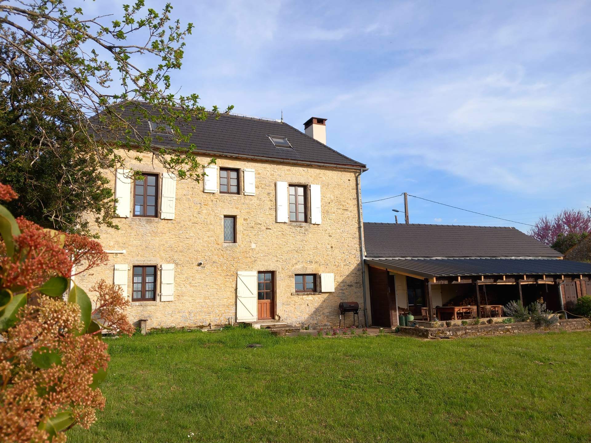 La maison côté jardin